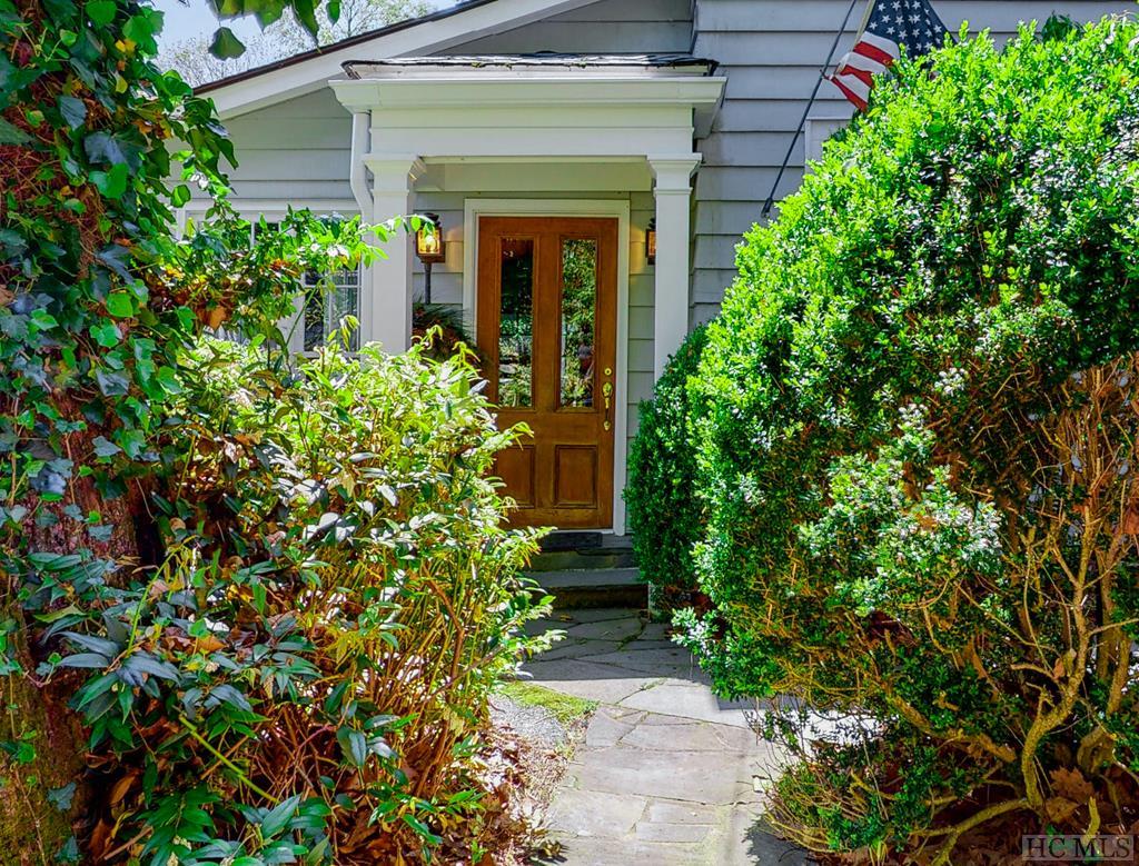 260 Satulah Road Highlands, NC 28741 - Photo 4 of 55 Gallery Image 4