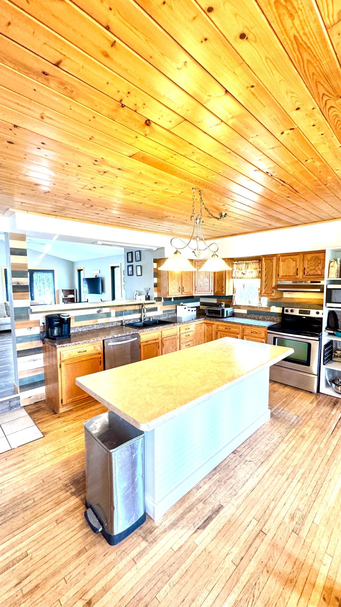 37994 450th Avenue Perham, MN 56573 - Photo 11 of 33