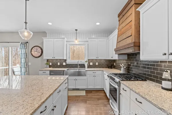 $1,250,000 | 4864 Hide Away Lane, Hudsonville, MI 49426