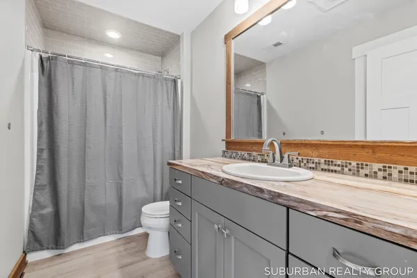 $1,250,000 | 4864 Hide Away Lane, Hudsonville, MI 49426
