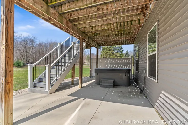 $1,250,000 | 4864 Hide Away Lane, Hudsonville, MI 49426