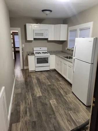 $1,750 | 310 Whittier Avenue, Unit 2, Joliet, IL 60435