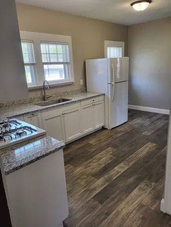 $1,750 | 310 Whittier Avenue, Unit 2, Joliet, IL 60435