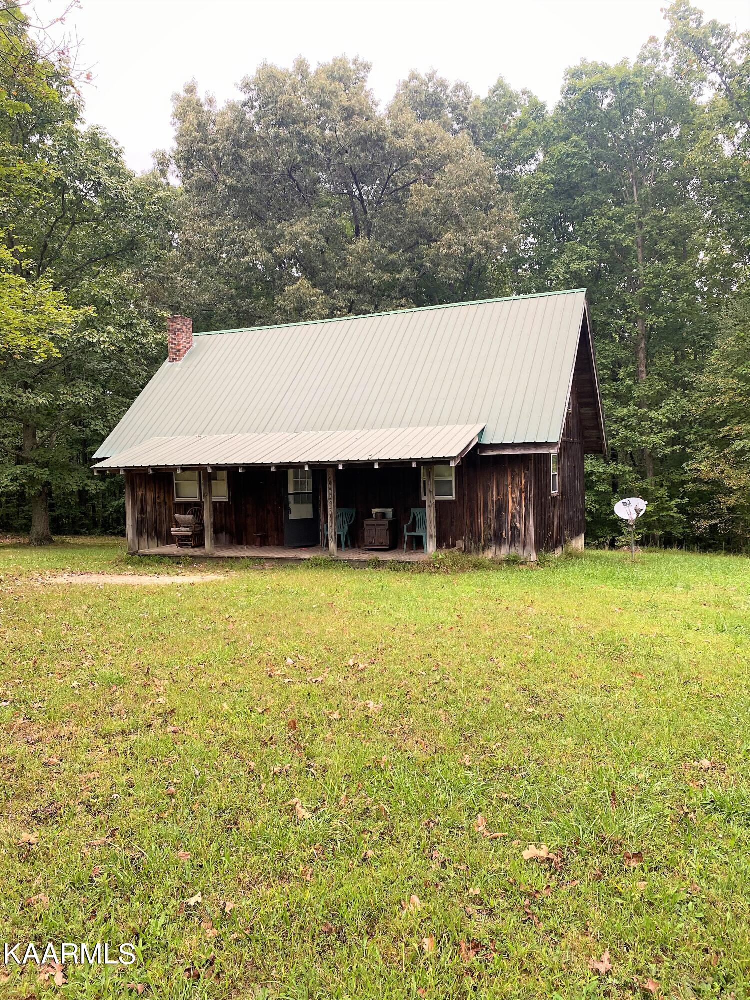 122 Country Hill Road Deer Lodge, TN 37726 - Photo 1 of 39 IMG_4761