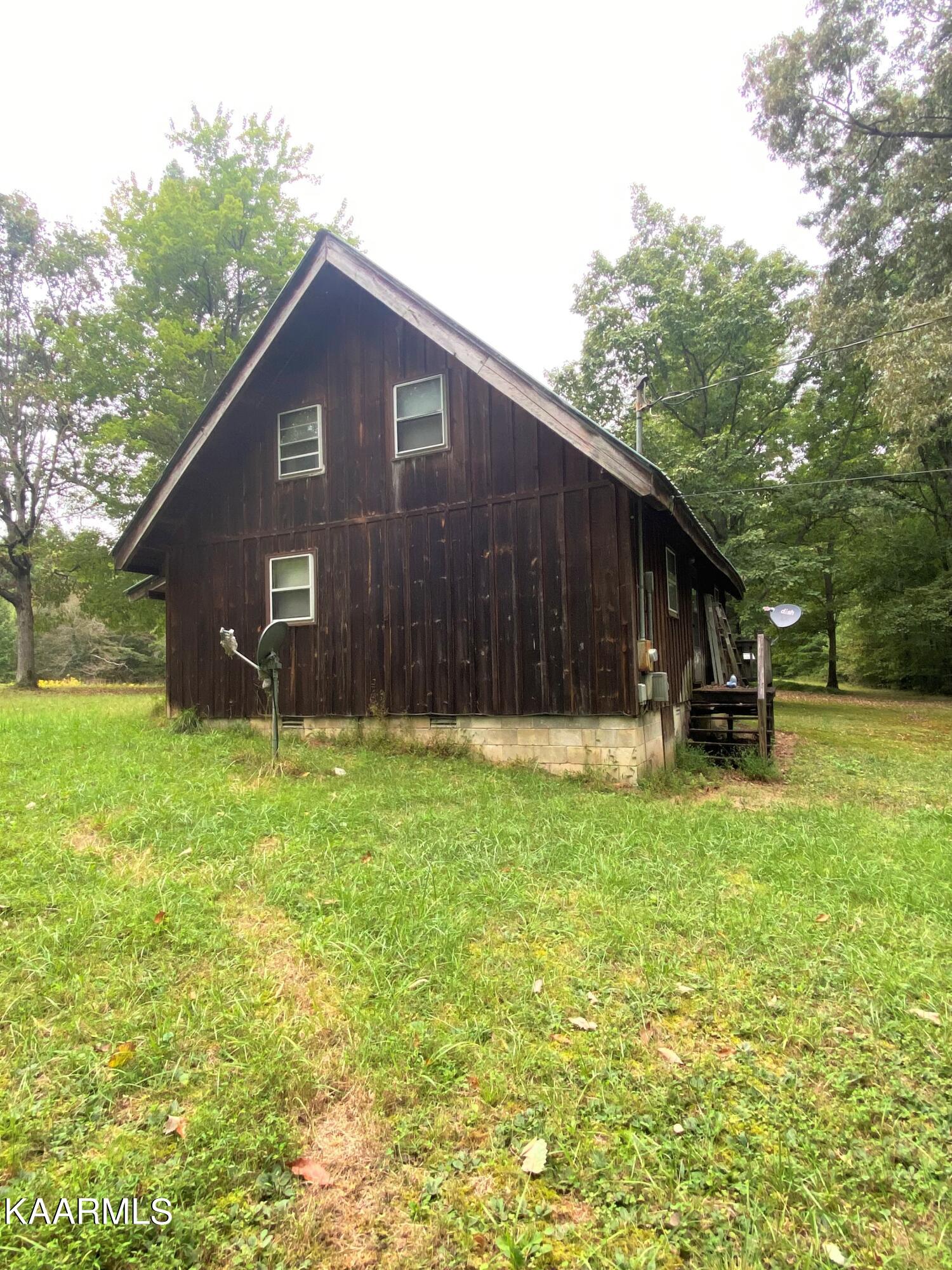 122 Country Hill Road Deer Lodge, TN 37726 - Photo 3 of 39 IMG_4766