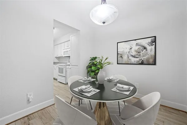 $1,649 | 2277 South Kirkwood Road, Unit 1101, Houston, TX 77077