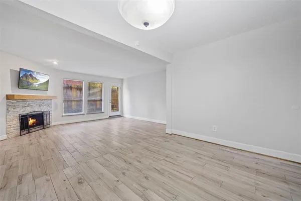 $1,649 | 2277 South Kirkwood Road, Unit 1101, Houston, TX 77077