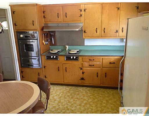 199 Jeffery Road Colonia, NJ 07067 - Photo 12 of 16 Gallery Image 12