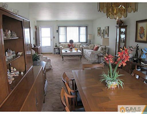 199 Jeffery Road Colonia, NJ 07067 - Photo 5 of 16 Gallery Image 5