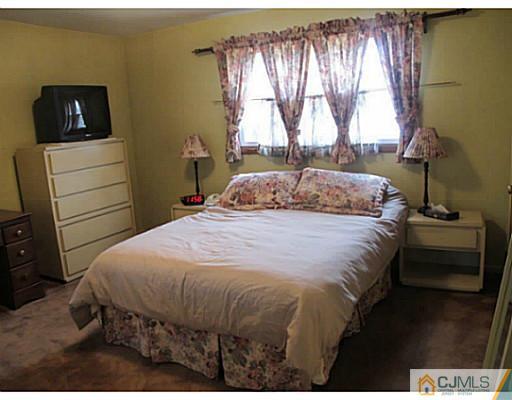 199 Jeffery Road Colonia, NJ 07067 - Photo 7 of 16 Gallery Image 7