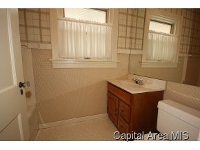 2145 Bates Avenue Springfield, IL 62704 - Photo 16 of 16 Gallery Image 16