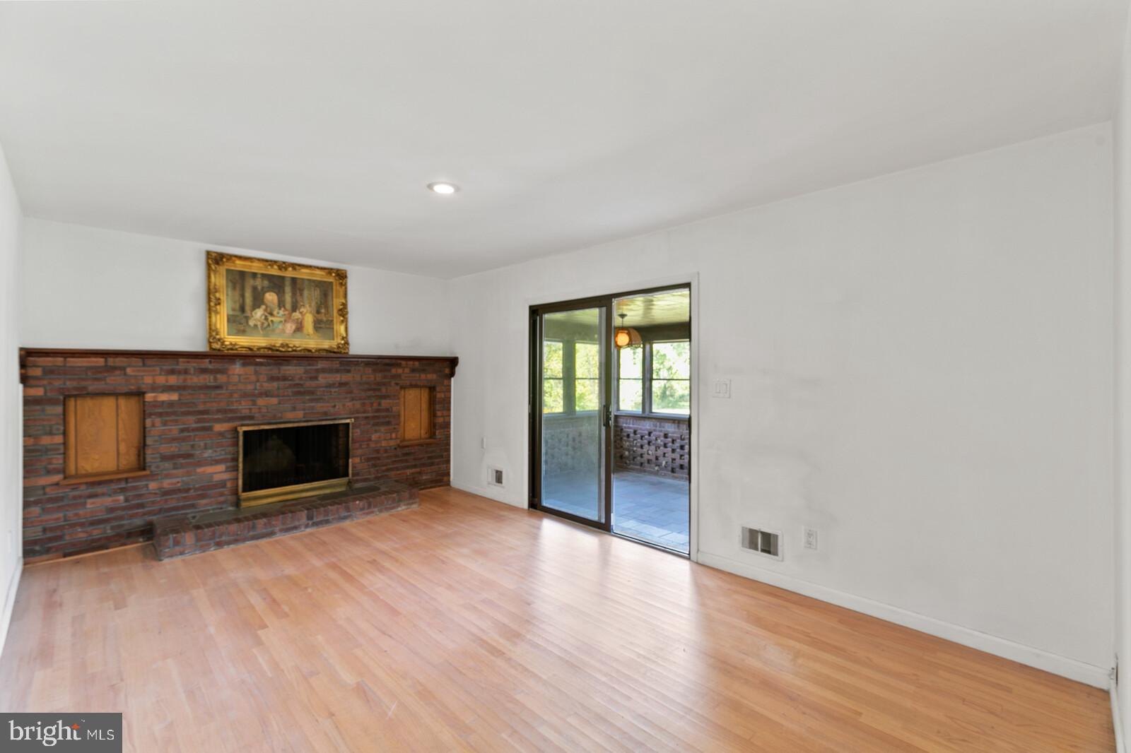 211 Windsor Road Trenton, NJ 08691 - Photo 19 of 50 Gallery Image 19