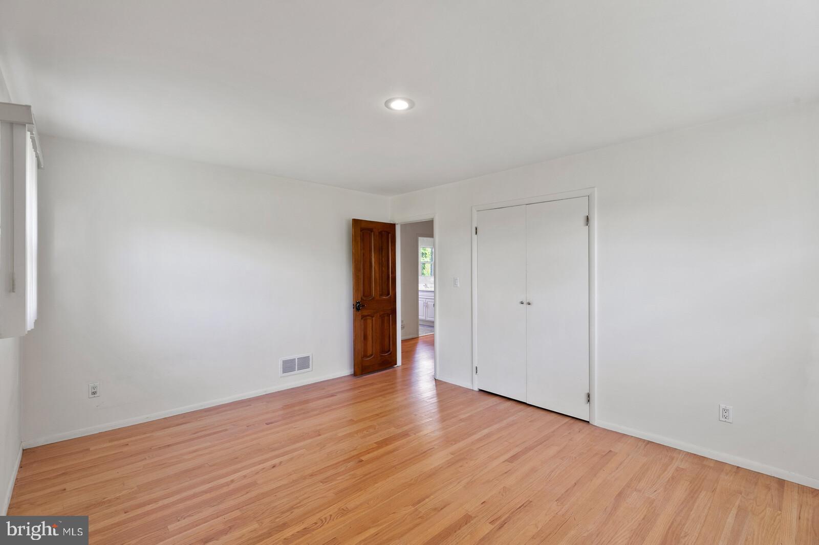 211 Windsor Road Trenton, NJ 08691 - Photo 26 of 50 Gallery Image 26