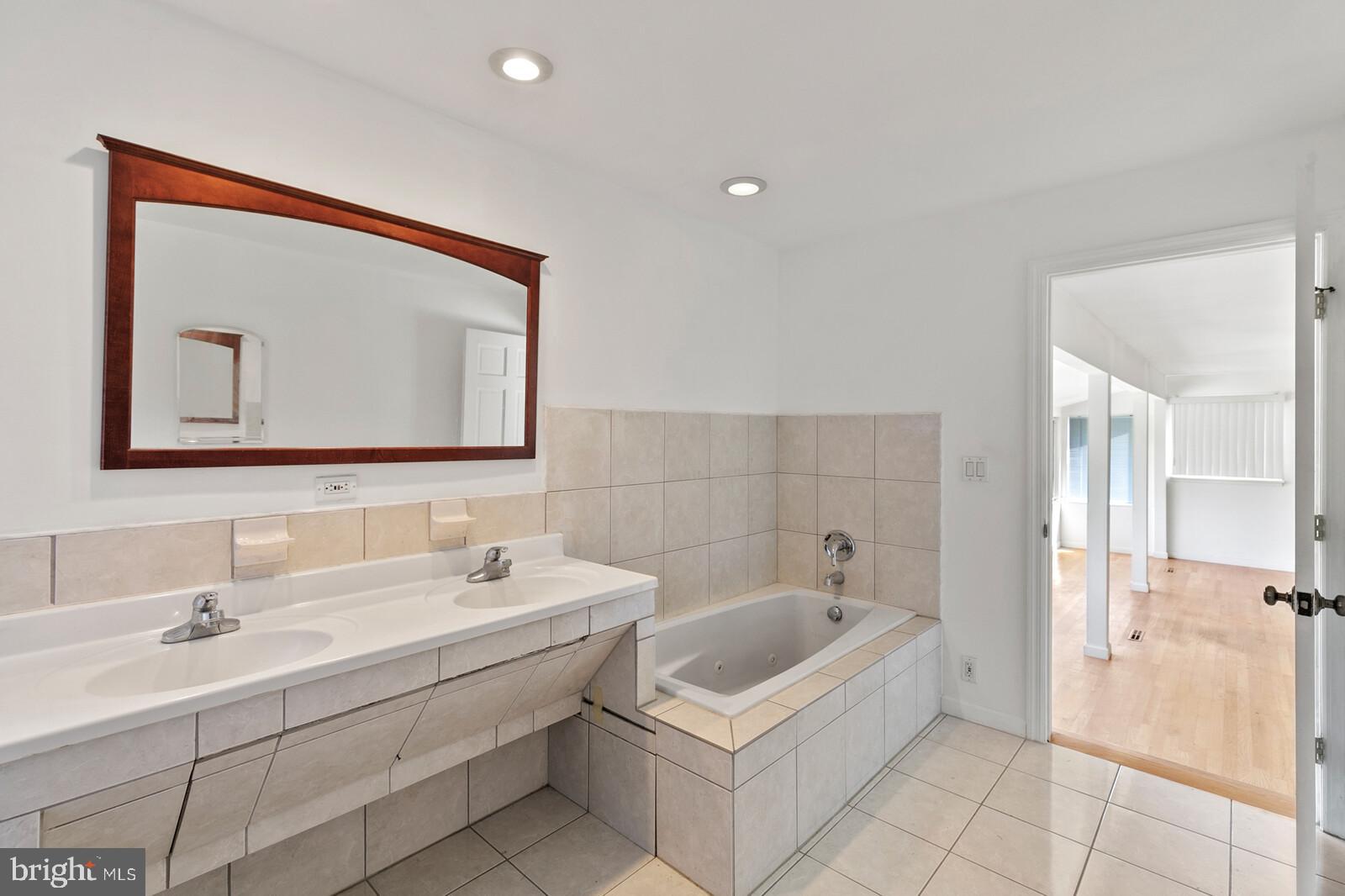211 Windsor Road Trenton, NJ 08691 - Photo 37 of 50 Gallery Image 37