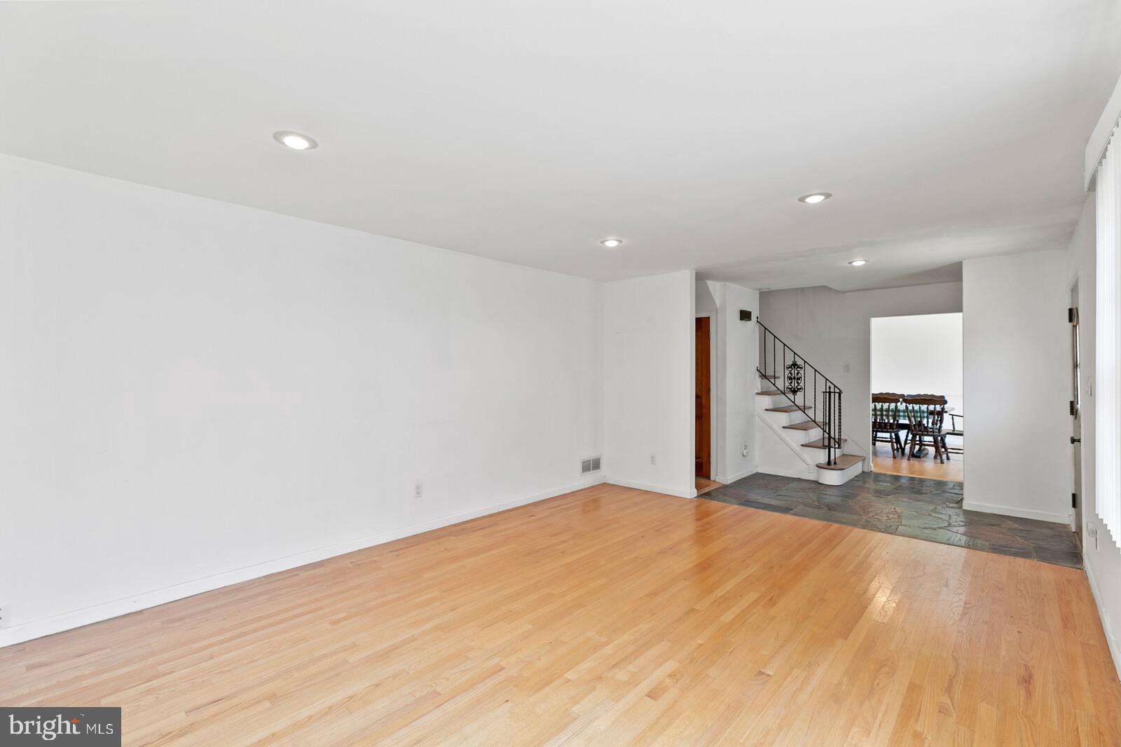 211 Windsor Road Trenton, NJ 08691 - Photo 5 of 50 Gallery Image 5