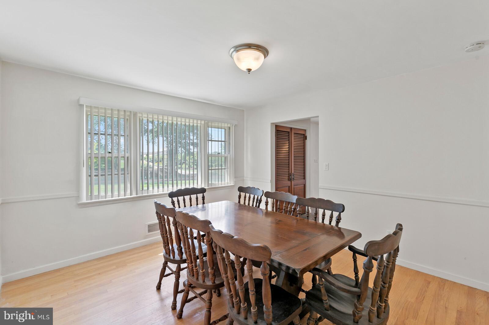 211 Windsor Road Trenton, NJ 08691 - Photo 6 of 50 Gallery Image 6