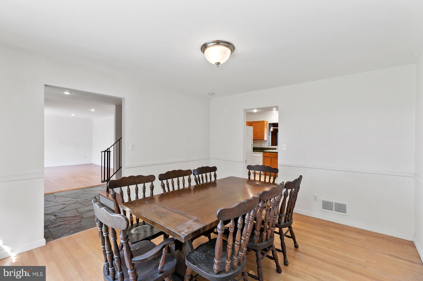 211 Windsor Road Trenton, NJ 08691 - Photo 7 of 50 Gallery Image 7