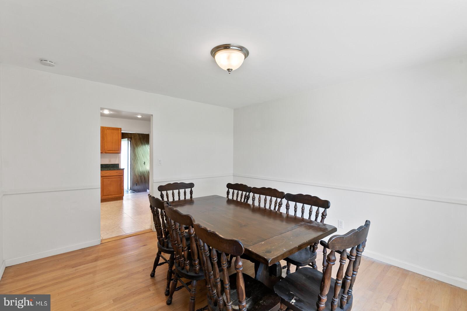 211 Windsor Road Trenton, NJ 08691 - Photo 8 of 50 Gallery Image 8