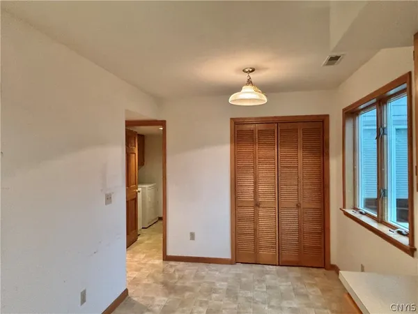 $349,900 | 34 Parkington Circle, Manlius, NY 13057