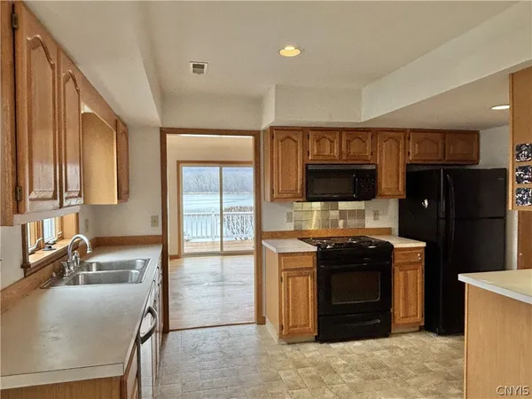 $349,900 | 34 Parkington Circle, Manlius, NY 13057