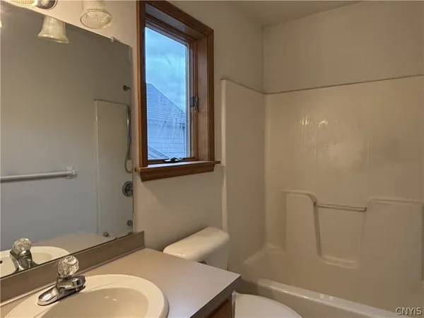 $349,900 | 34 Parkington Circle, Manlius, NY 13057