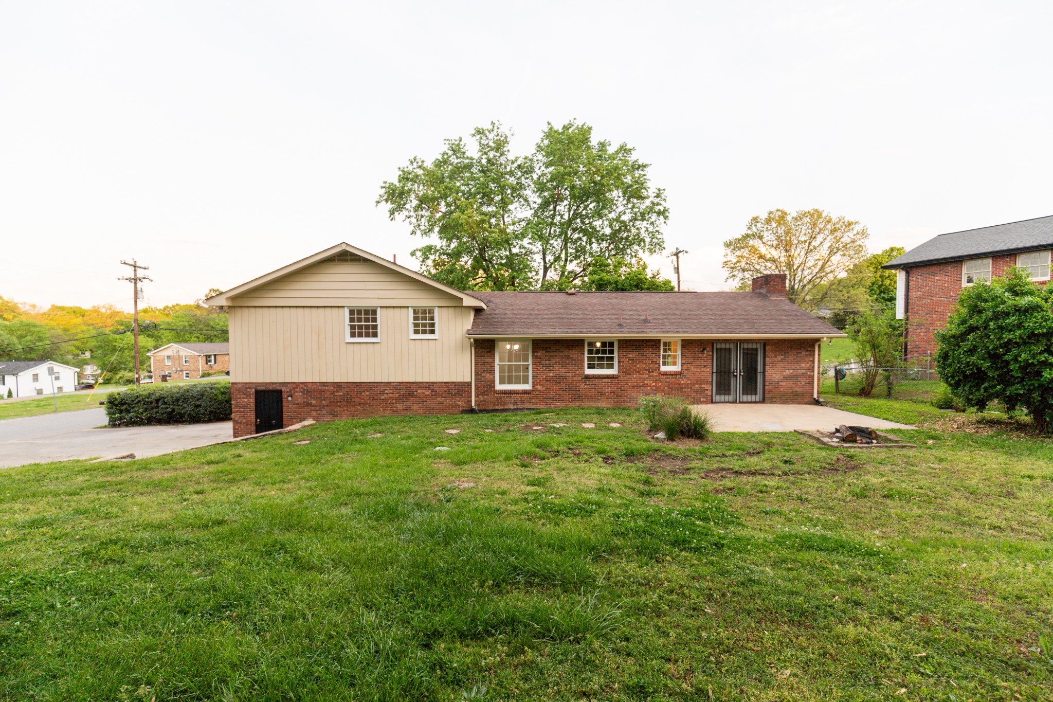 1240 Sioux Terrace Madison, TN 37115 - Photo 21 of 27 a front view of a house with yard