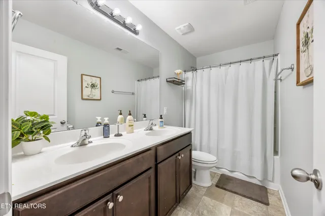 $379,900 | 7128 Lawgiver Circle, Corryton, TN 37721