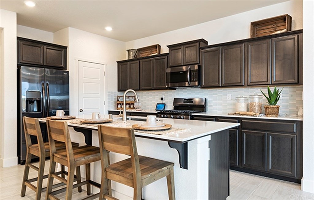 2366 Explorador Drive, Unit 30 Merced, CA 95340 - Photo 3 of 11