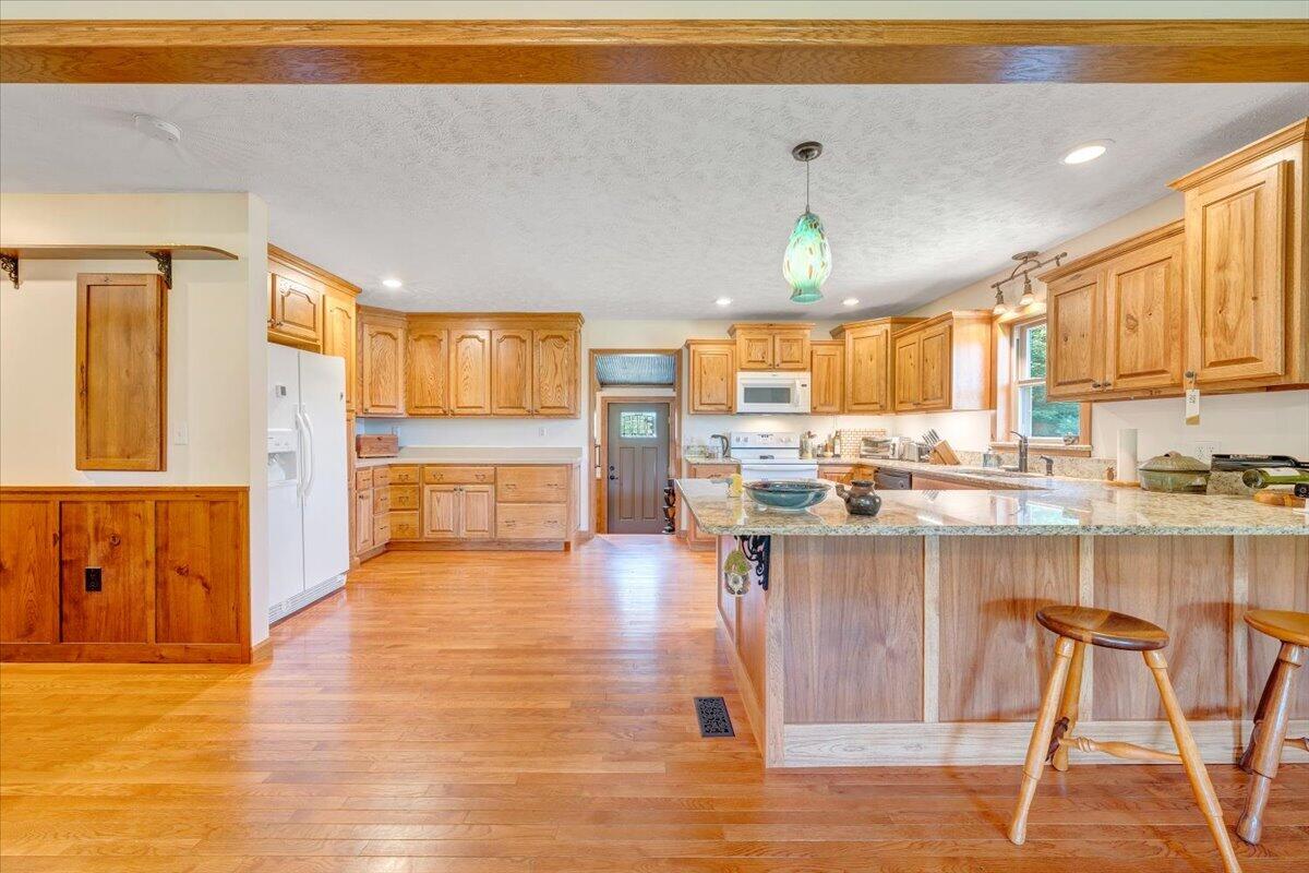 2275 Union School Road Southwest Willis, VA 24380 - Photo 20 of 86 18-MIB00188