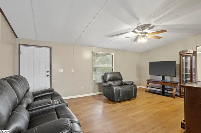 $189,900 | 511 Clear Dawn Drive, Easley, SC 29640