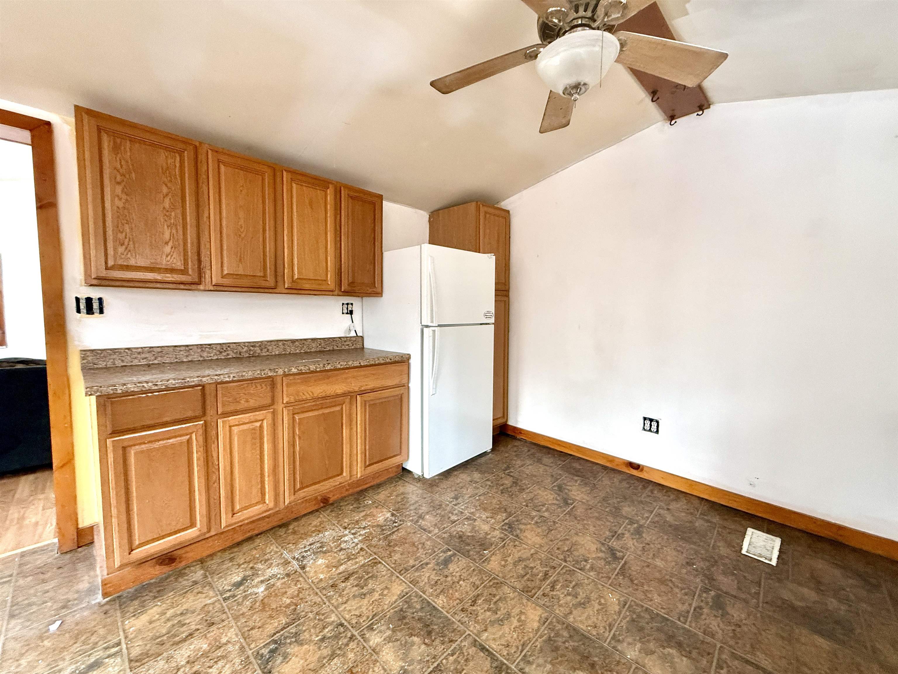 25 Maillet Road Lunenburg, VT 05906 - Photo 7 of 33