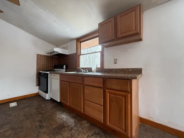 $89,500 | 25 Maillet Road, Lunenburg, VT 05906