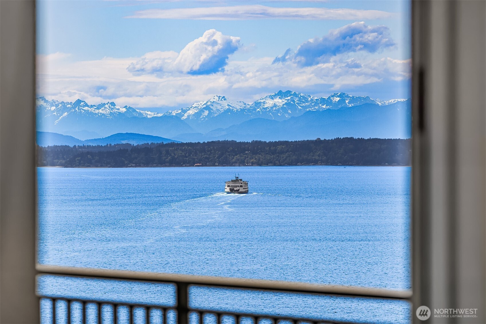 1009 Western Avenue, Unit 1203 Seattle, WA 98104 - Photo 14 of 30 a view of lake from mountain
