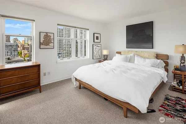 $1,250,000 | 1009 Western Avenue, Unit 1203, Seattle, WA 98104