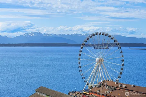 $1,395,000 | 1009 Western Avenue, Unit 1203, Seattle, WA 98104