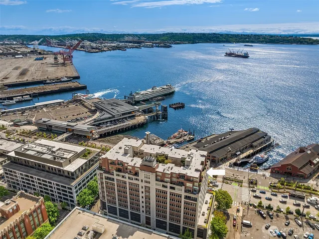 $1,395,000 | 1009 Western Avenue, Unit 1203, Seattle, WA 98104