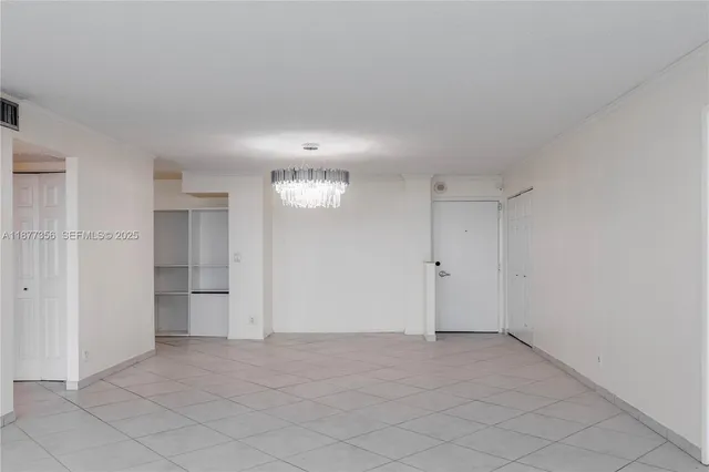 $3,300 | 6770 Indian Creek Drive, Unit 14E, Miami Beach, FL 33141