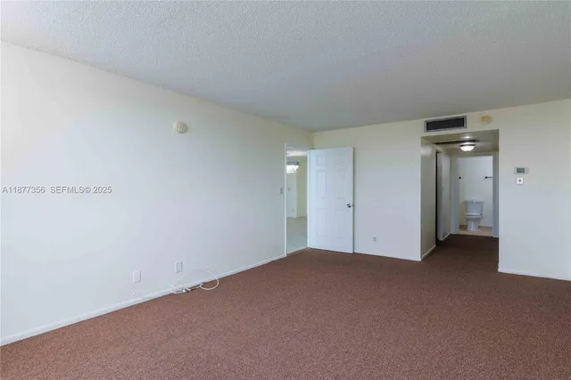 $3,300 | 6770 Indian Creek Drive, Unit 14E, Miami Beach, FL 33141