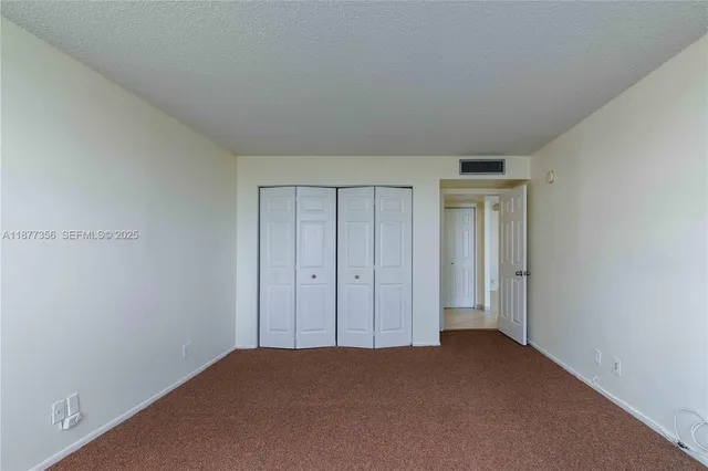 $3,300 | 6770 Indian Creek Drive, Unit 14E, Miami Beach, FL 33141