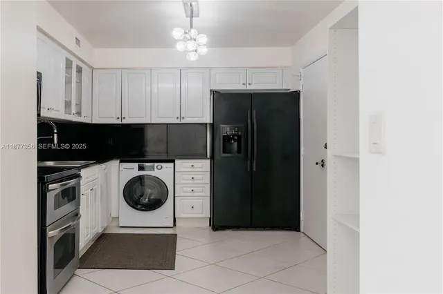 $3,300 | 6770 Indian Creek Drive, Unit 14E, Miami Beach, FL 33141