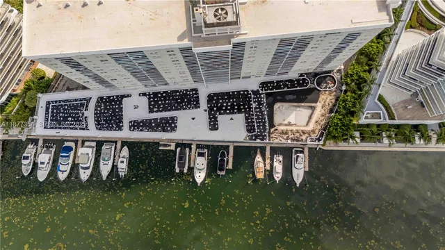 $3,300 | 6770 Indian Creek Drive, Unit 14E, Miami Beach, FL 33141