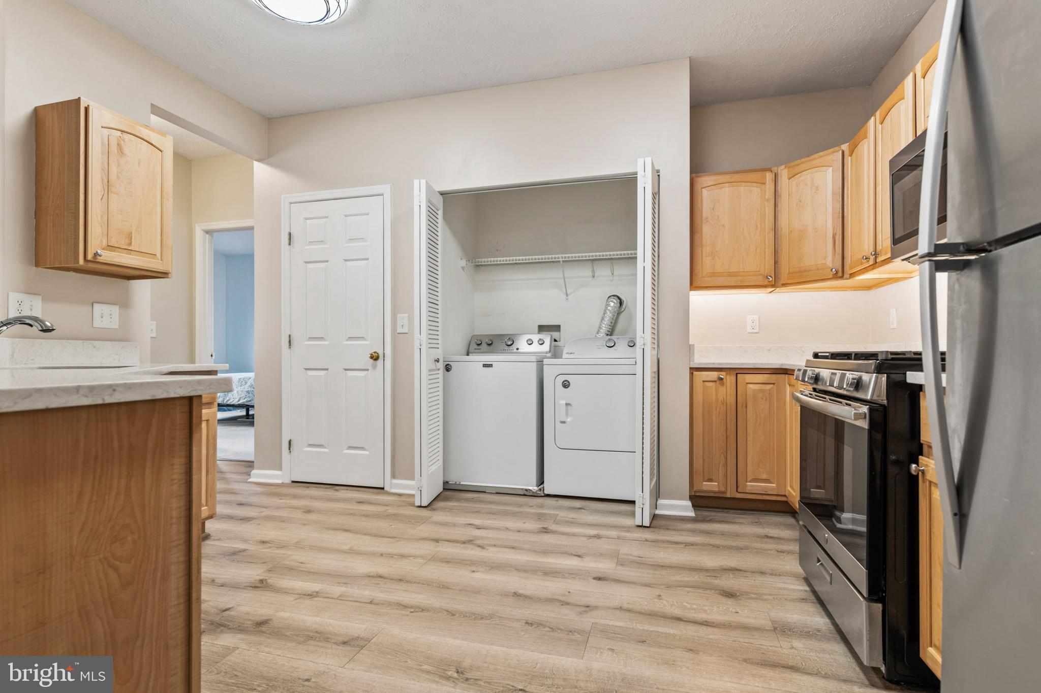 5485 Glenthorne Court, Unit 5485 Rosedale, MD 21237 - Photo 19 of 50 fully updated kitchen