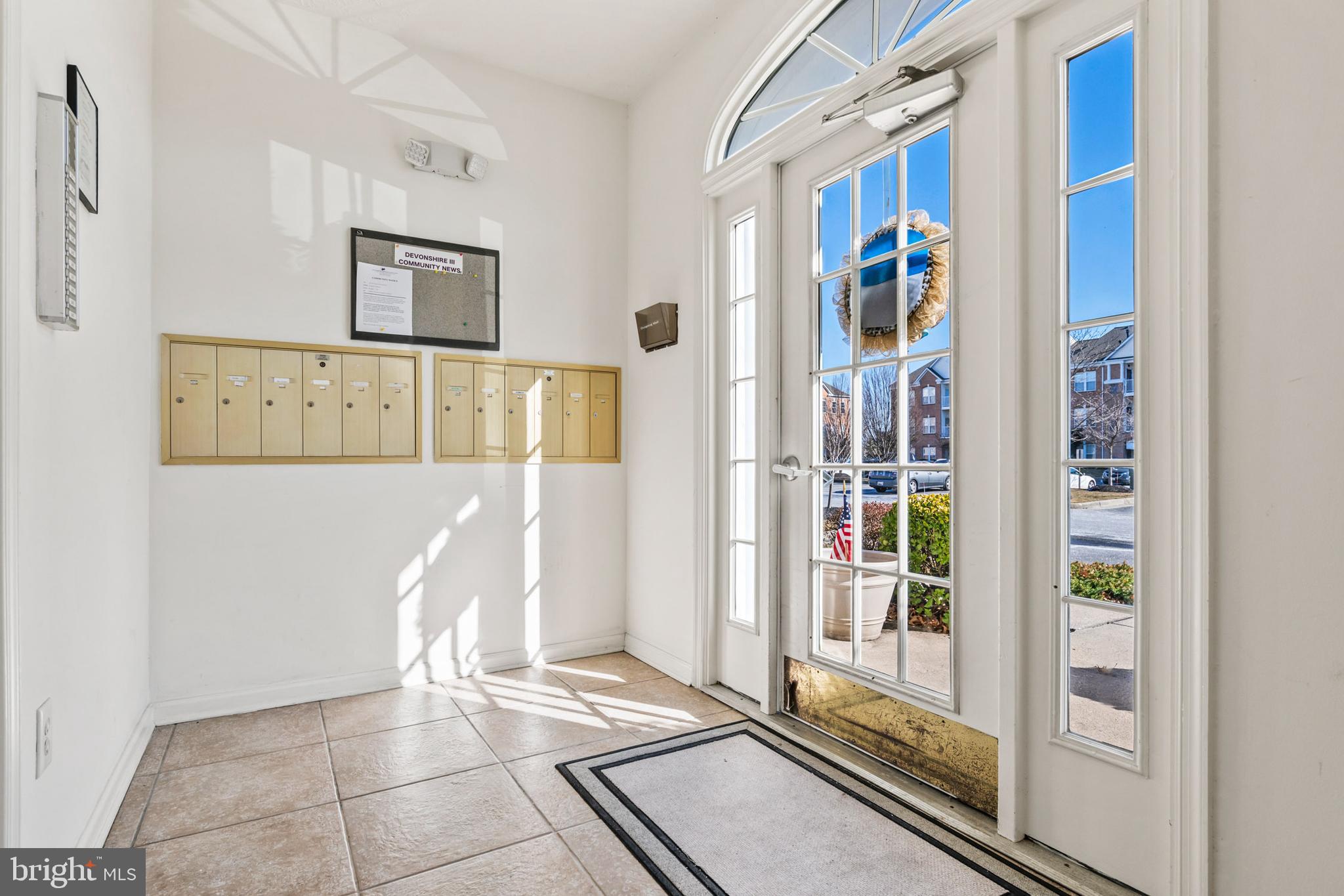 5485 Glenthorne Court, Unit 5485 Rosedale, MD 21237 - Photo 4 of 50 Lobby
