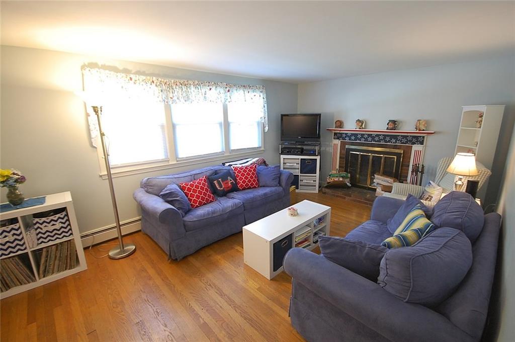 19 Carriage Road Cumberland Foreside, ME 04110 - Photo 6 of 35 Photo