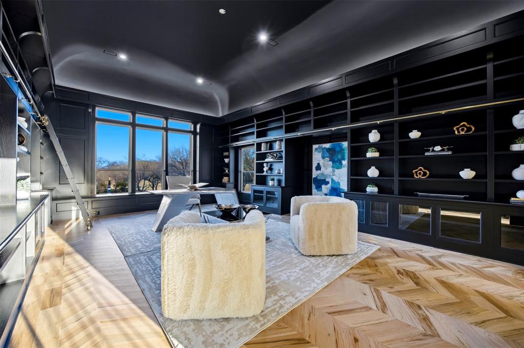 1000 West Wintergreen Road DeSoto, TX 75115 - Photo 25 of 40 a view of kitchen with granite countertop lots of counter top space