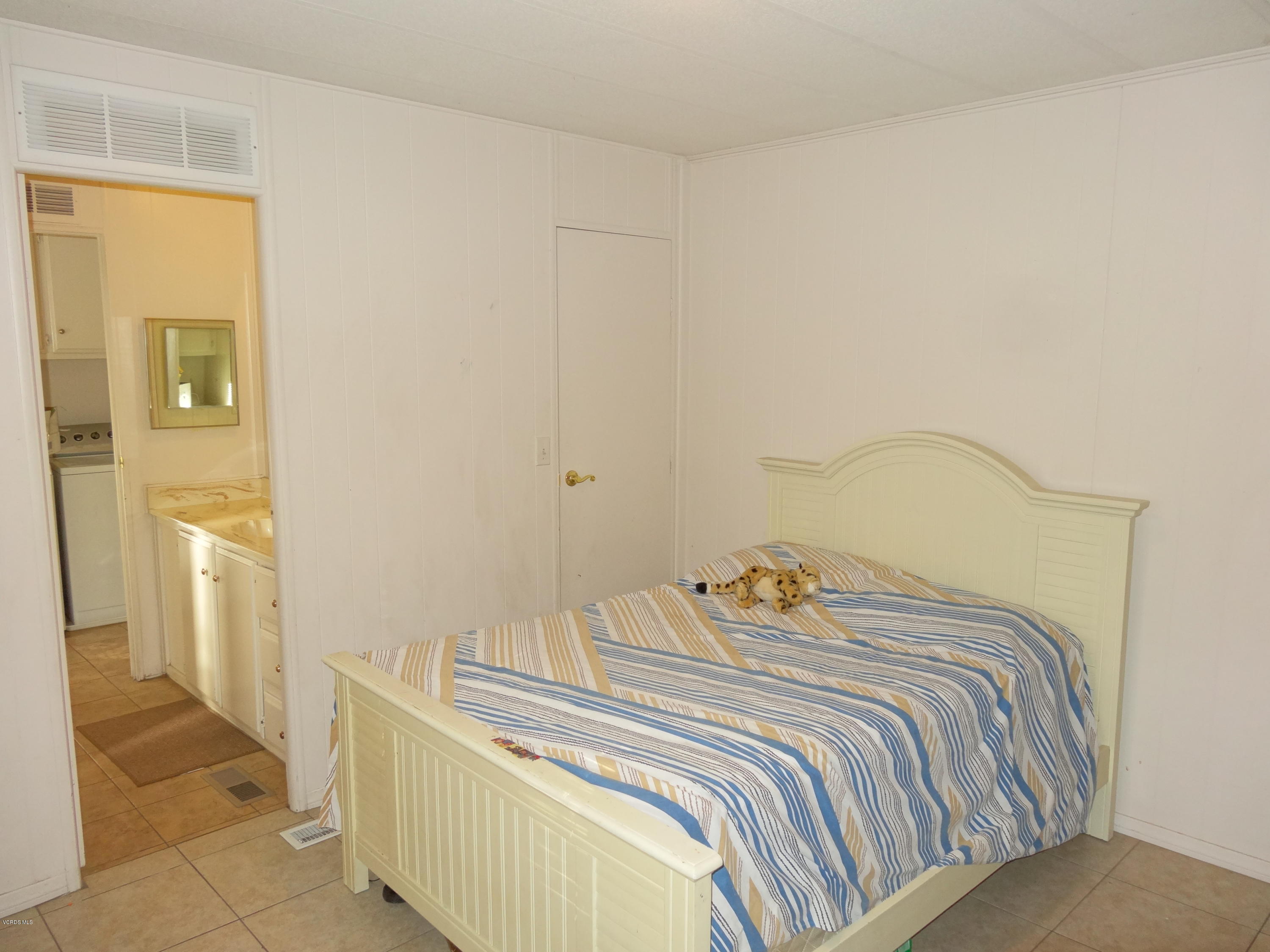 1550 Rory Lane, Unit 119 Simi Valley, CA 93063 - Photo 40 of 54 DSC01127