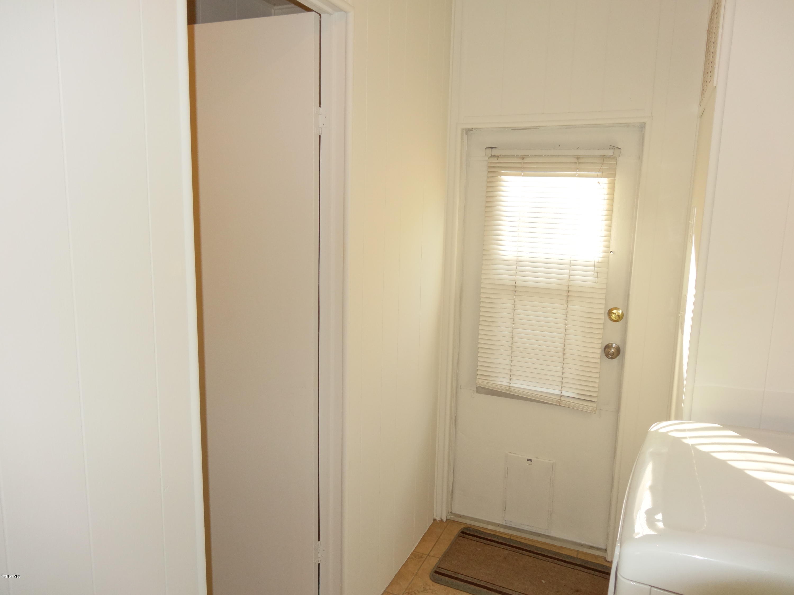 1550 Rory Lane, Unit 119 Simi Valley, CA 93063 - Photo 50 of 54 DSC01215