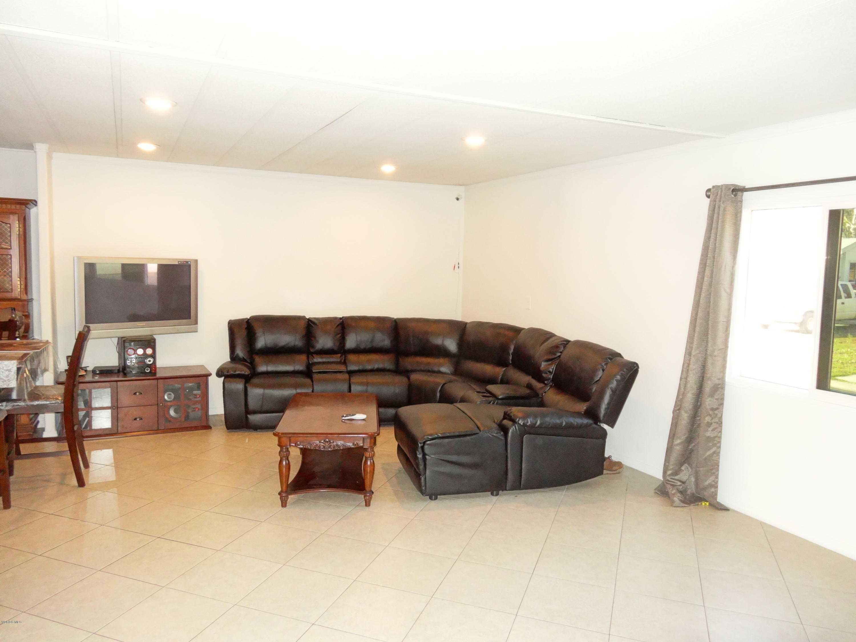 1550 Rory Lane, Unit 119 Simi Valley, CA 93063 - Photo 7 of 54 DSC01213
