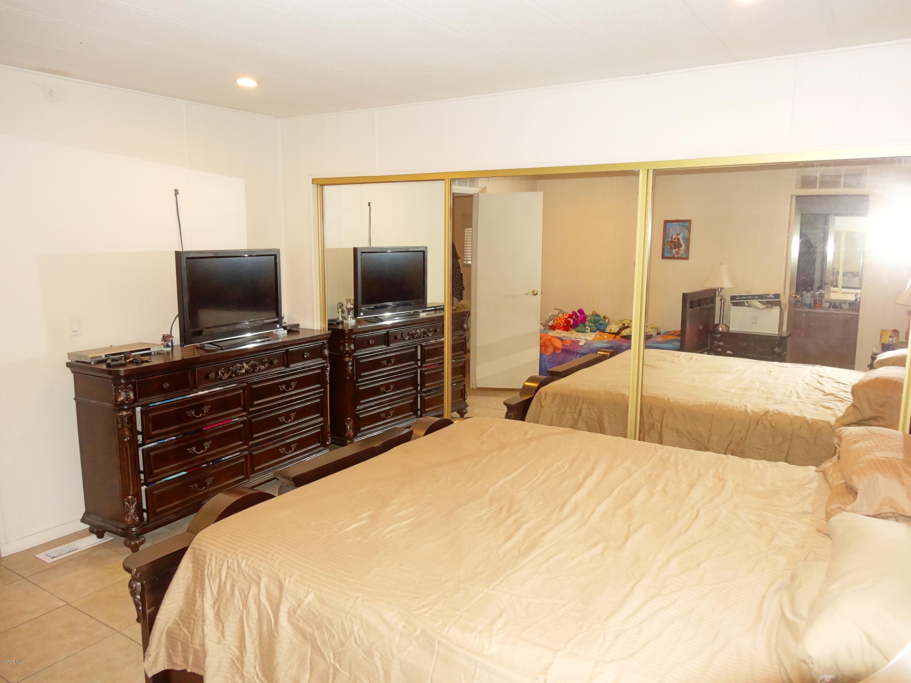 1550 Rory Lane, Unit 119 Simi Valley, CA 93063 - Photo 8 of 54 DSC01105