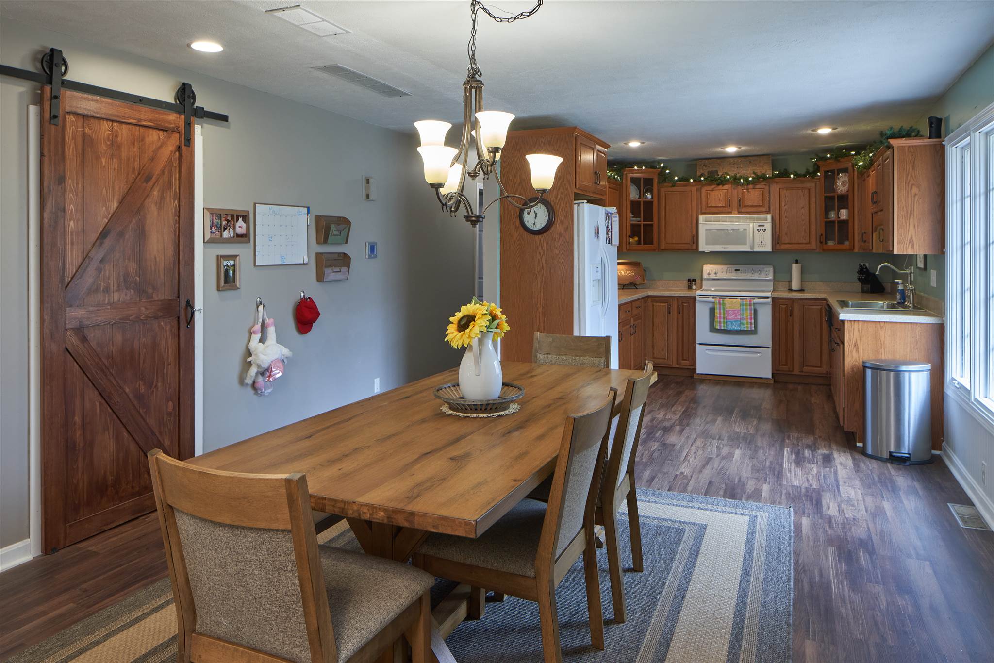 6255 Skelton Road Tennyson, IN 47637 - Photo 5 of 27 Gallery Image 5